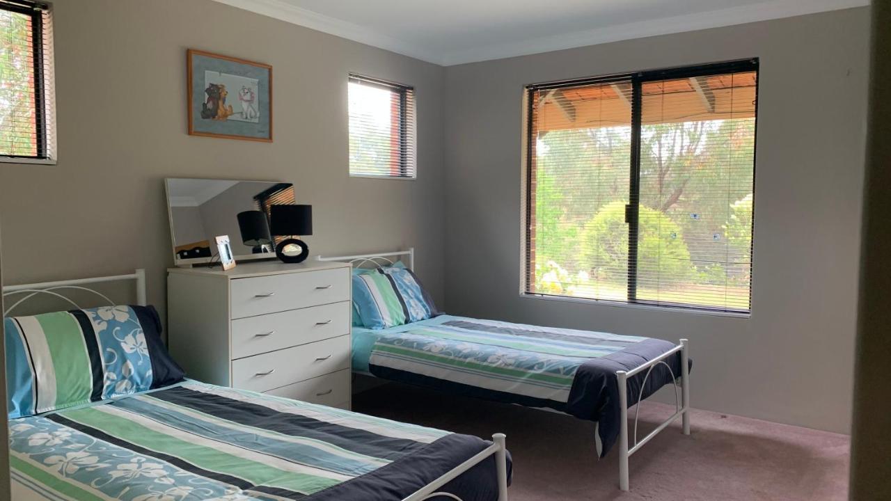Seatrees Accommodation Yanchep Extérieur photo